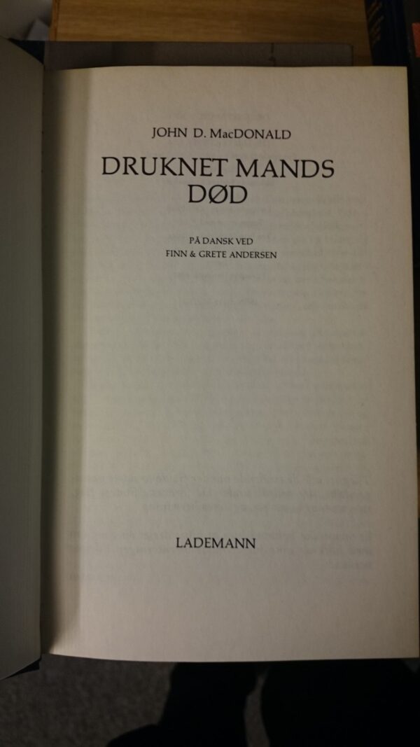 Drukket mands død - John D. MacDONALD