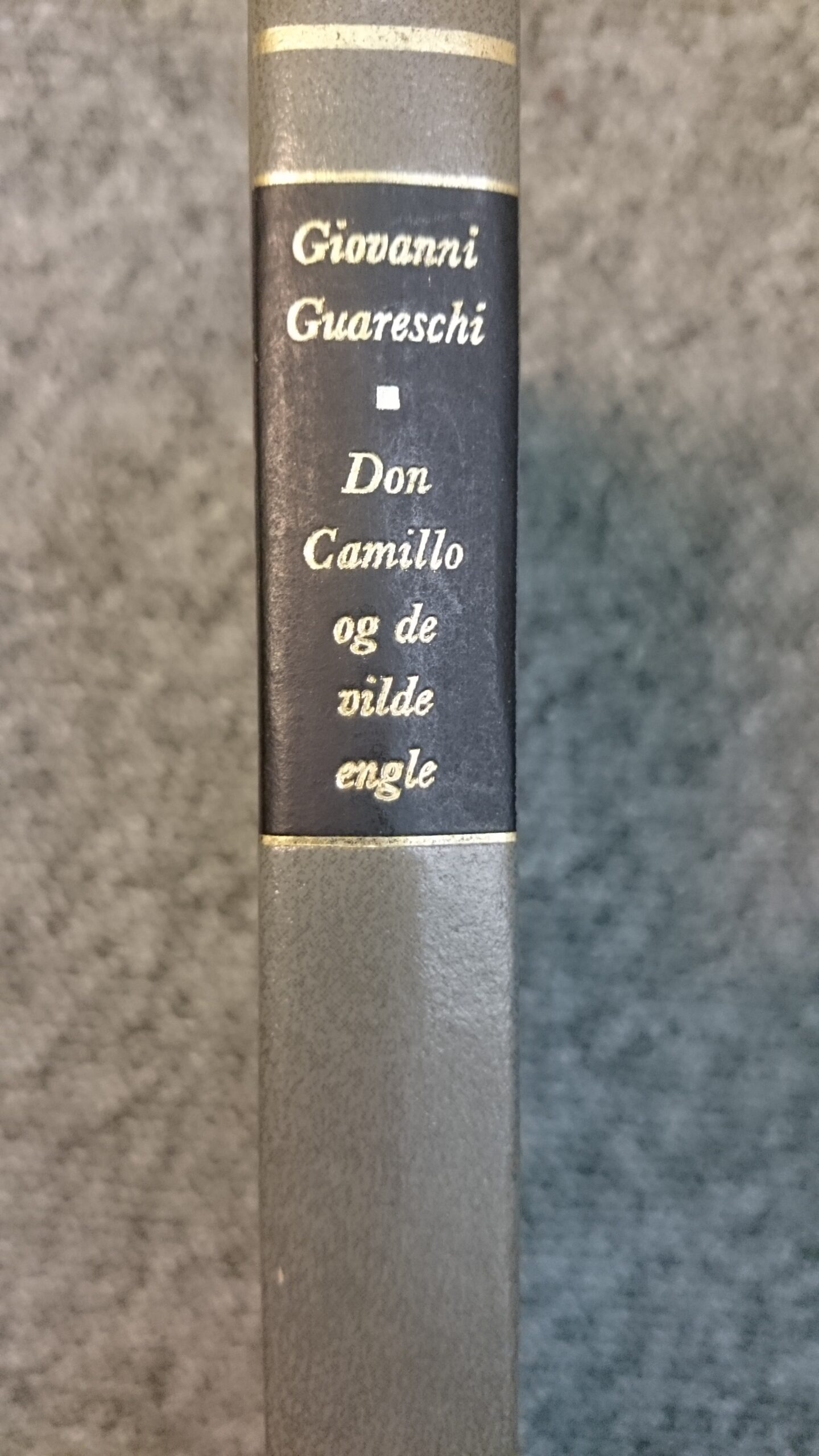 Don Camillo og de vilde engle - Giovanni Guareschi