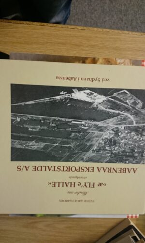 æ FLY'e Halle - Aabenraa eksportstalde (Svend Aage Faaborg)