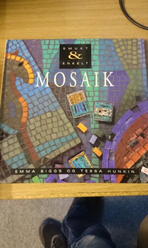 Mosaik - Emma Biggs & Tessa Hunkin