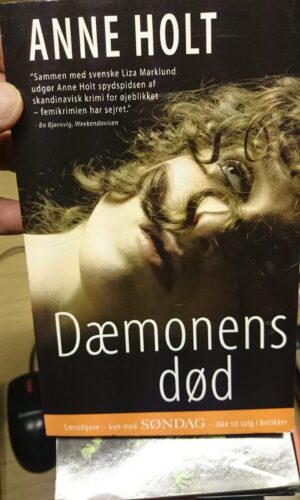 Dæmones død. Anne Holt