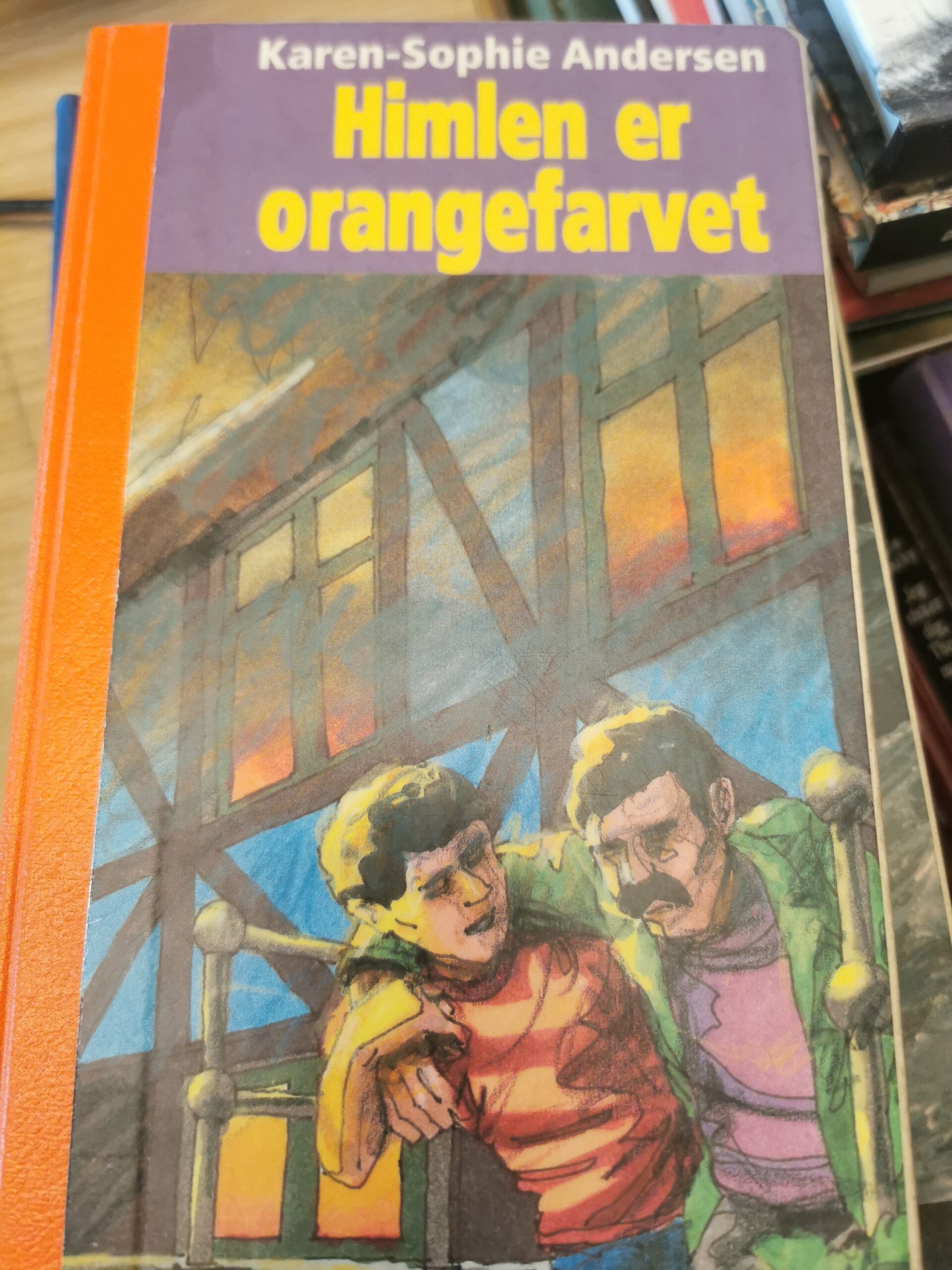 Himlen er orangefarvet - Karen-Sophie Andersen