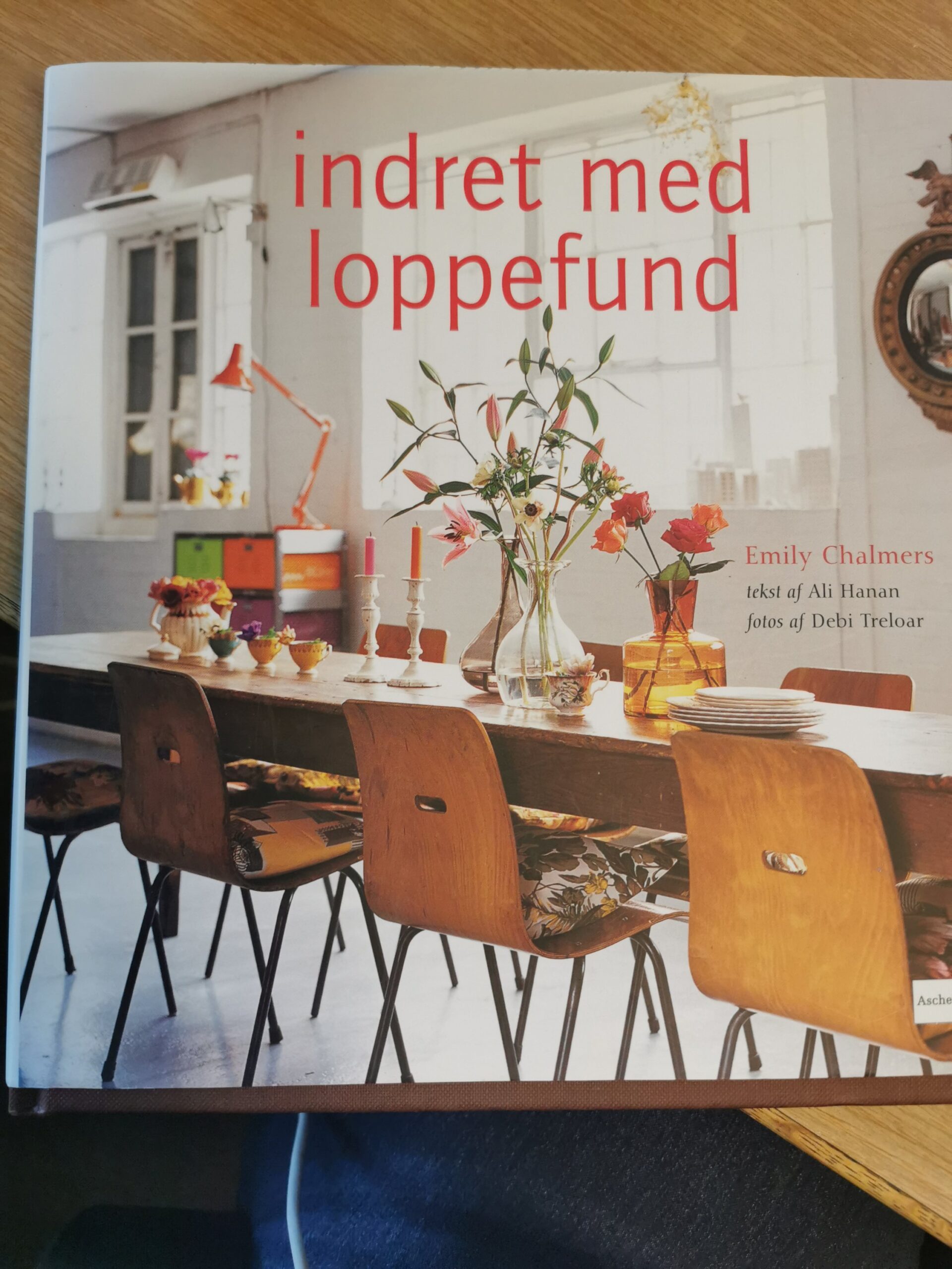 Emily Chalmers: Indret med loppefund