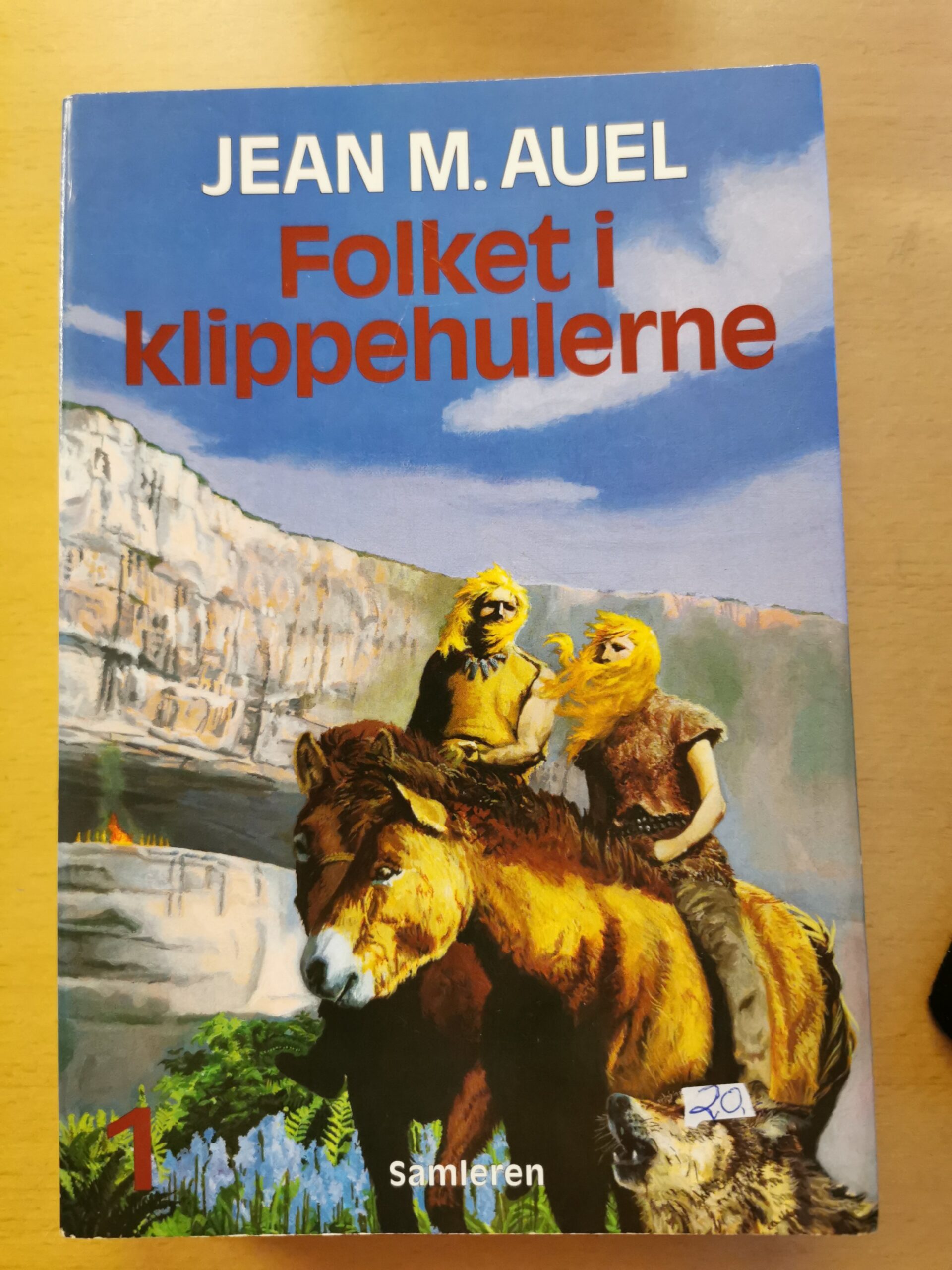 Folket i klippehulerne 1. Af Jean M. Auel.