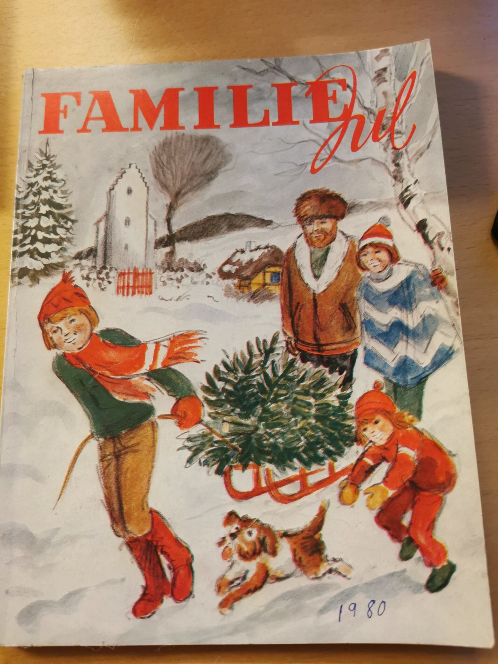 Familie Jul. Libro forlaget silkeborg.