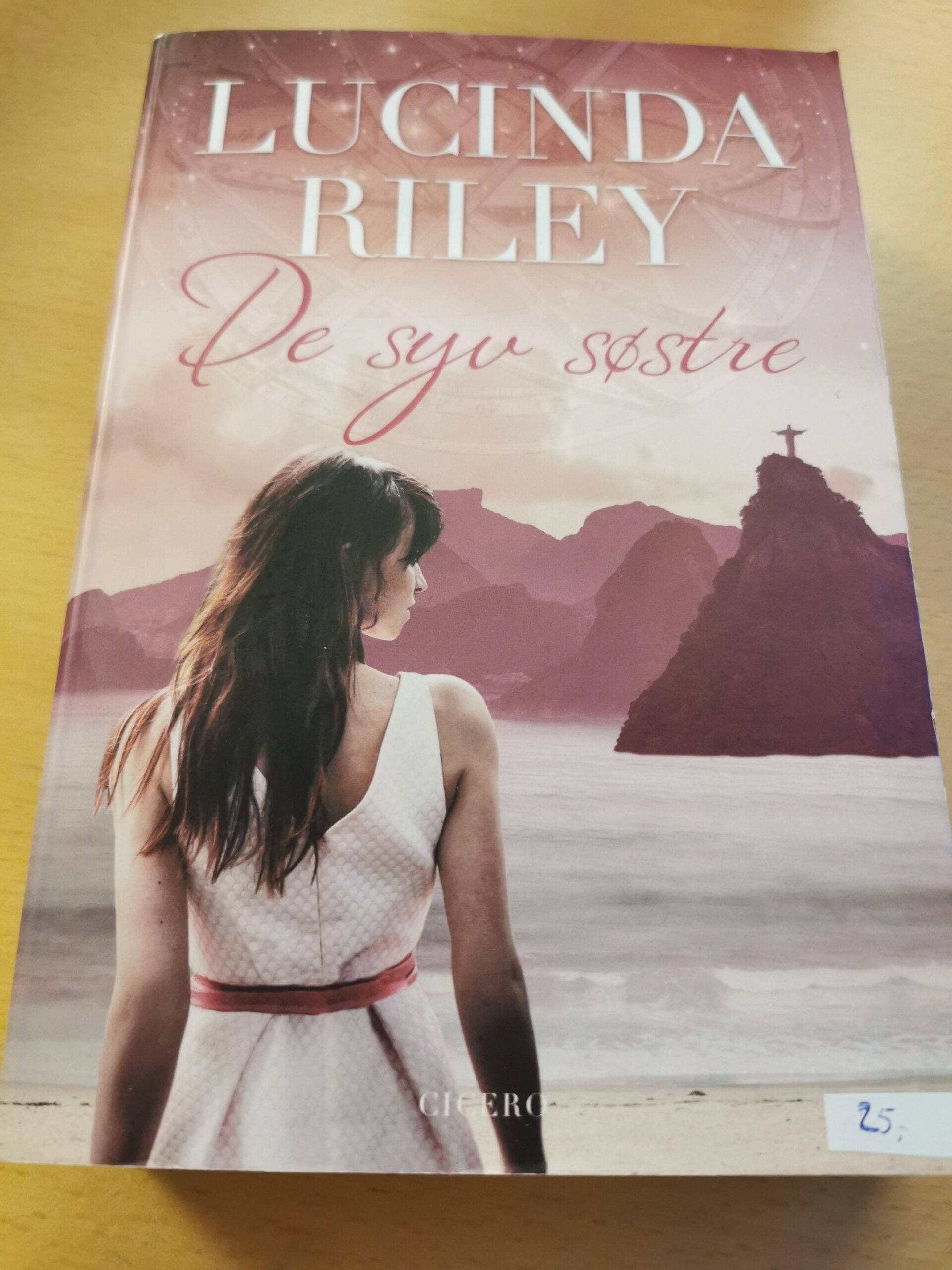 Lucinda Riley: De syv søtre
