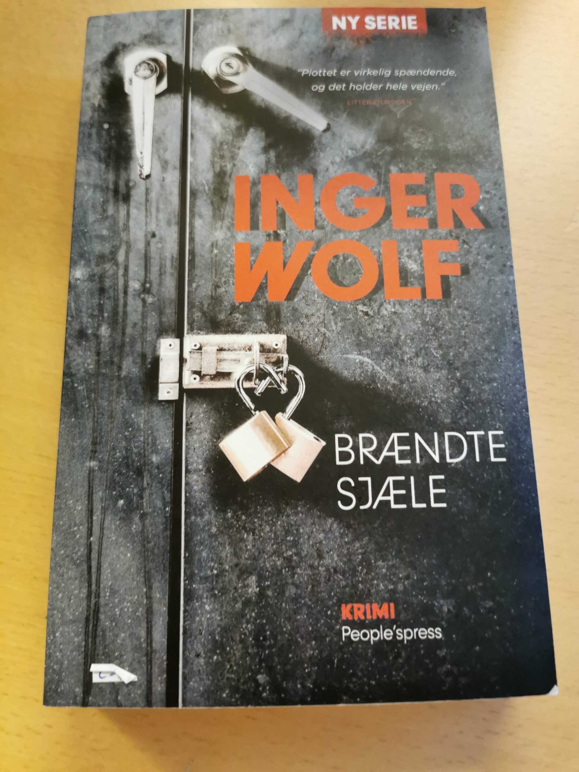 Inger Wolf: Brændte sjæle