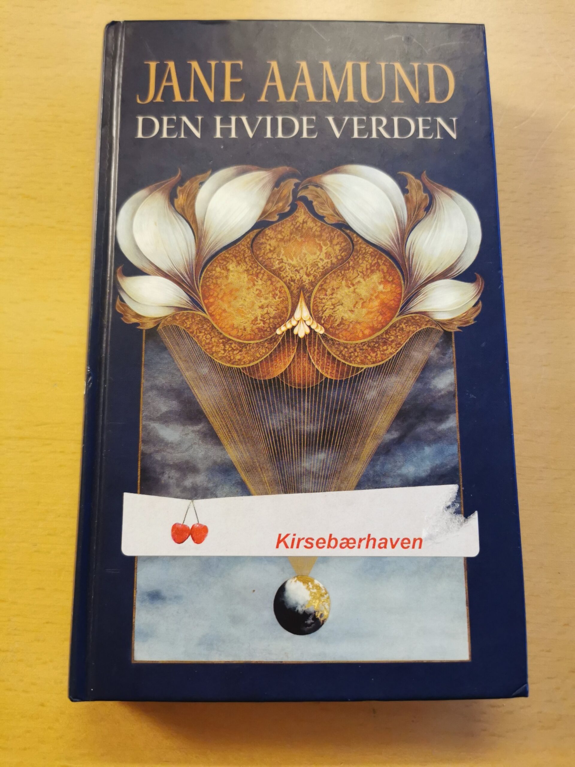 Den hvide verden - Jane Aamund
