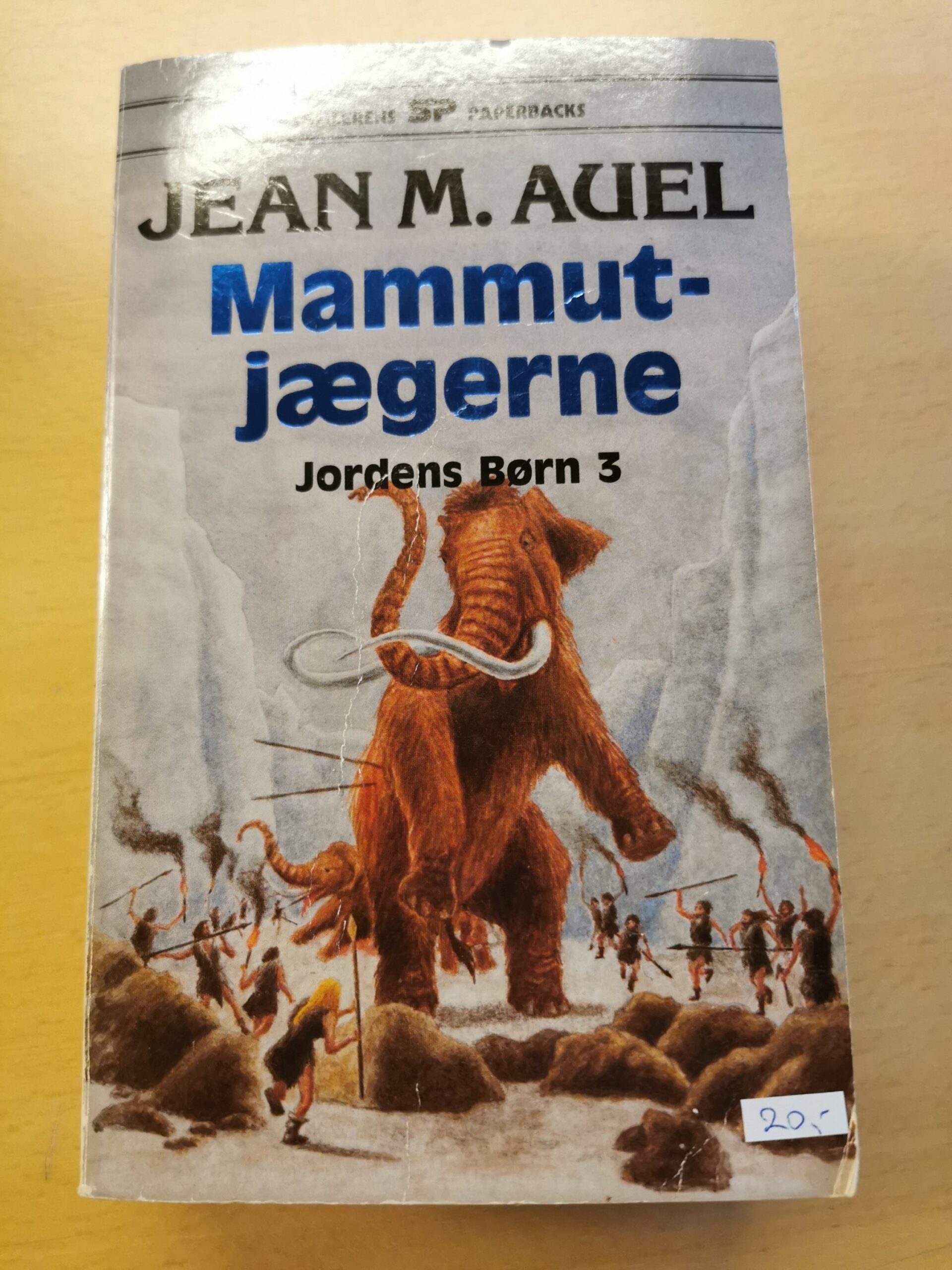 Jean M. Auel: Mammutjægerne - Jordens børn 3