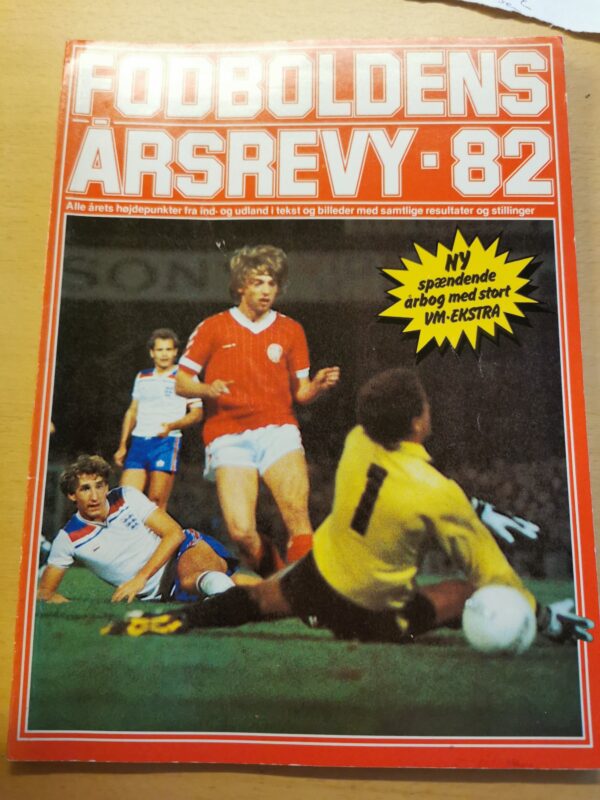 Fodboldens årsrevy - 82