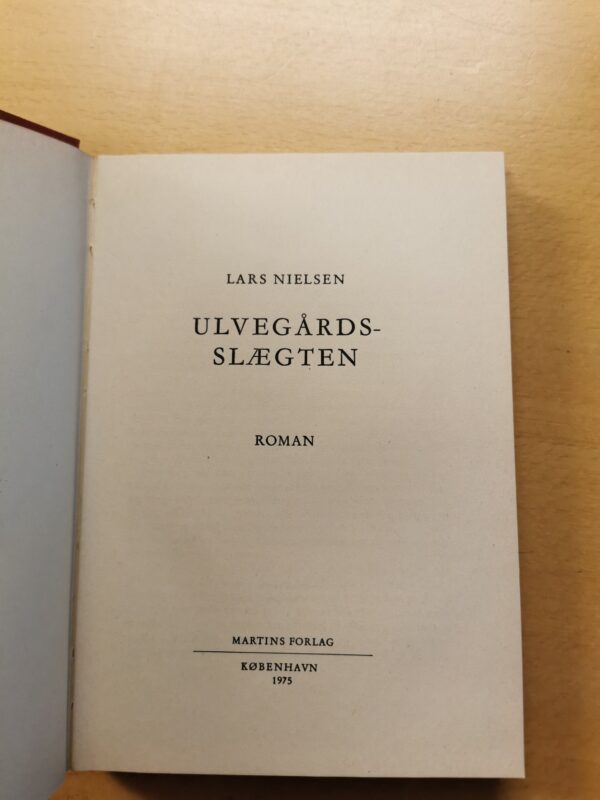 Lars Nielsen - Ulvegårdsslægten, skønlitteratur - Billede 2