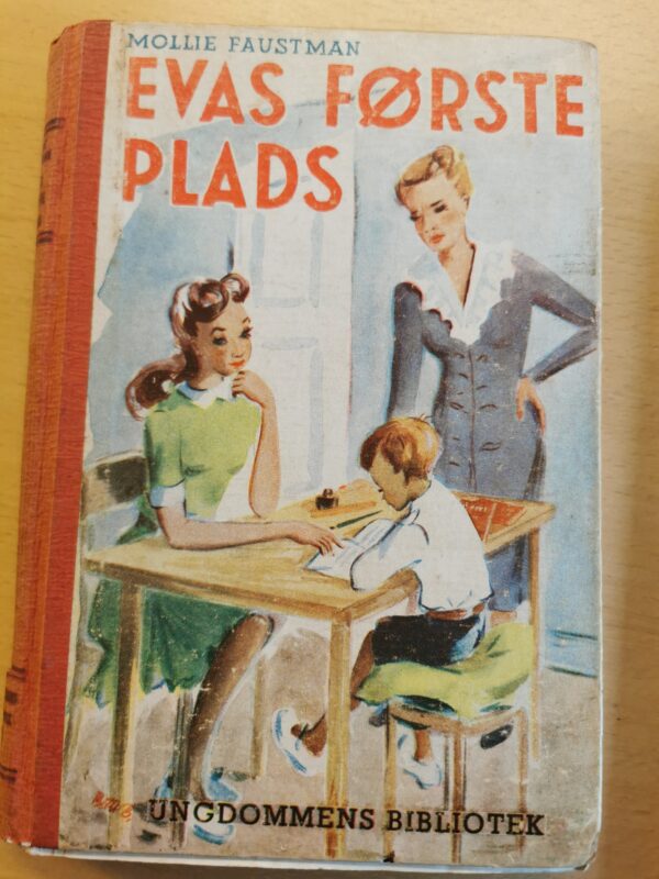 Evas første plads - Mollie Faustman