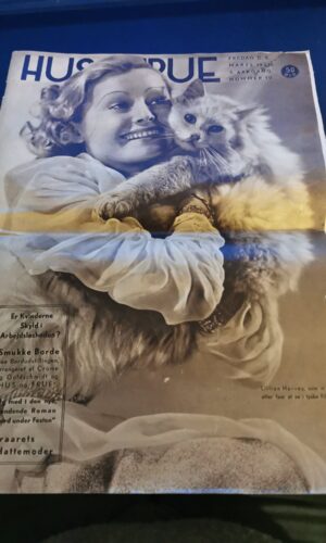 Gammel avis fra 1937- Husfruen