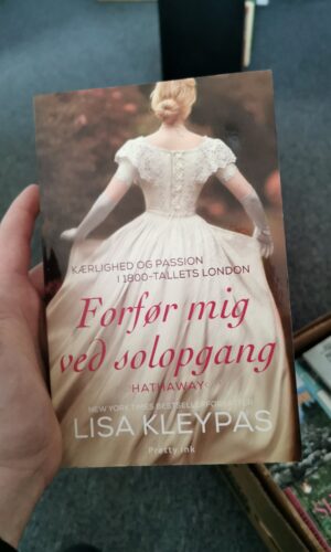 Forfør mig ved solopgang, Hataway, Lisa Kleypas