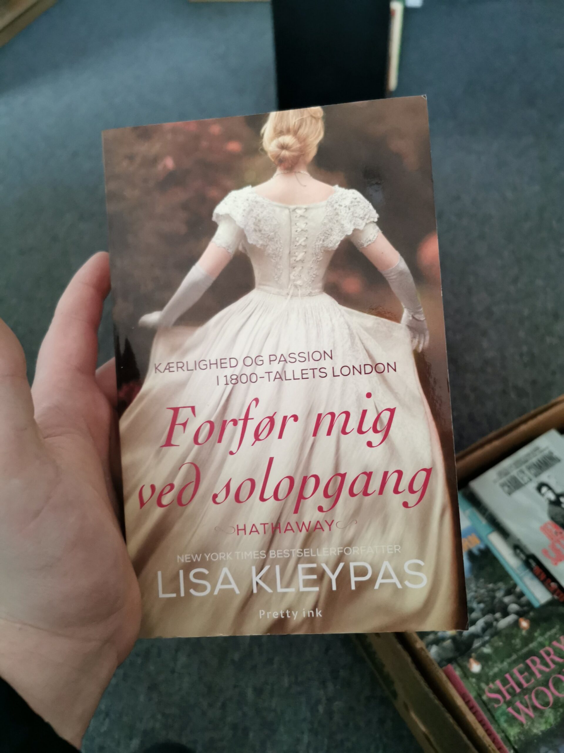 Forfør mig ved solopgang, Hataway, Lisa Kleypas