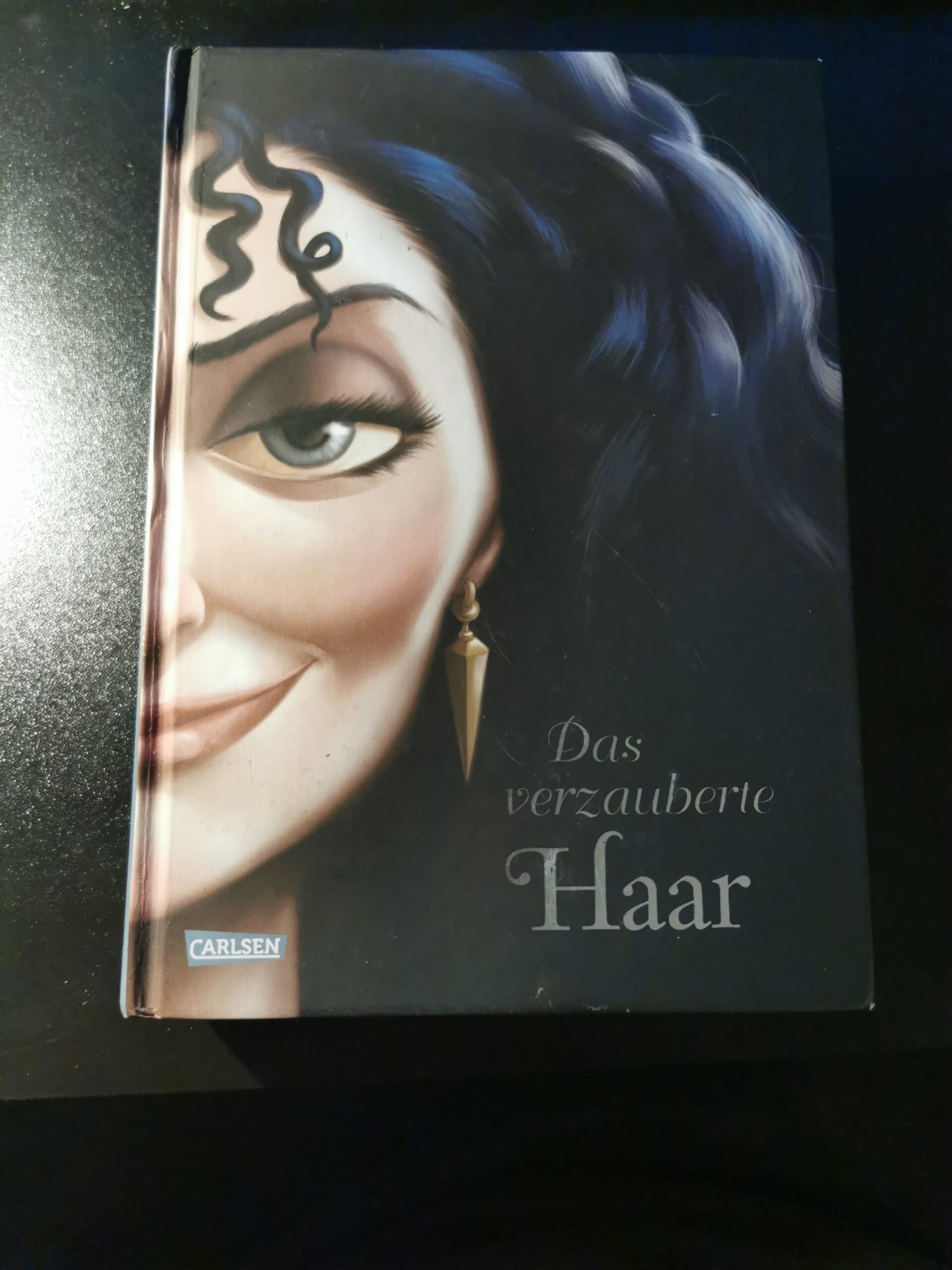 Das verzauberte Haar, Serana Valentino