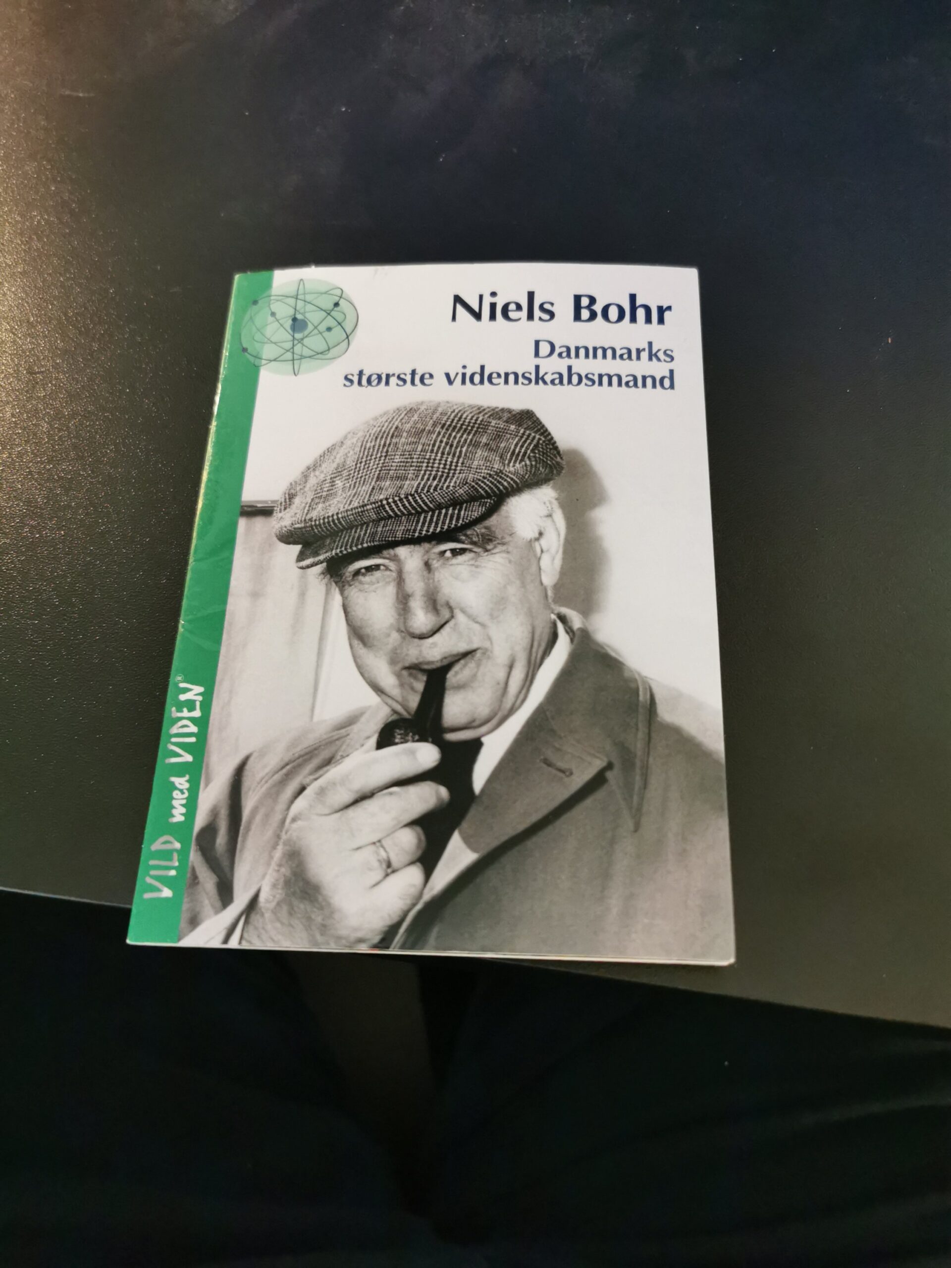 Niels Bohr, danmarks største videnskabsmand - Niels Bohr Institut