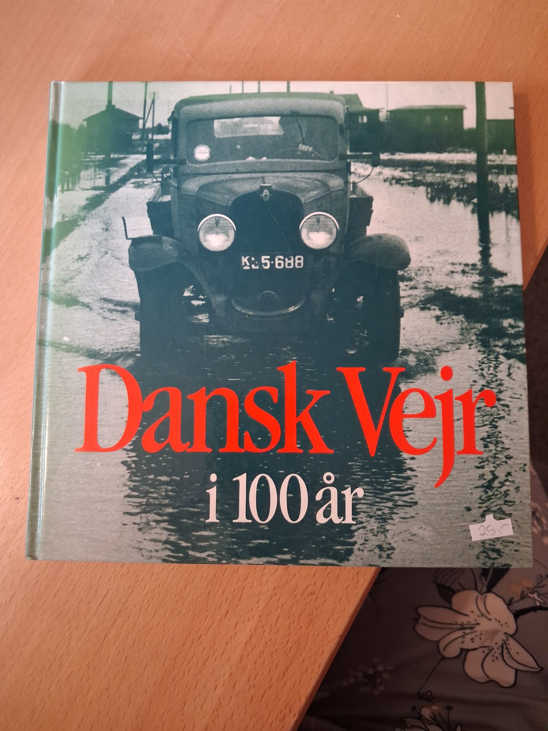 Dansk vejr i 100 år - Stig Rosenørn og Karsten Lindhardt