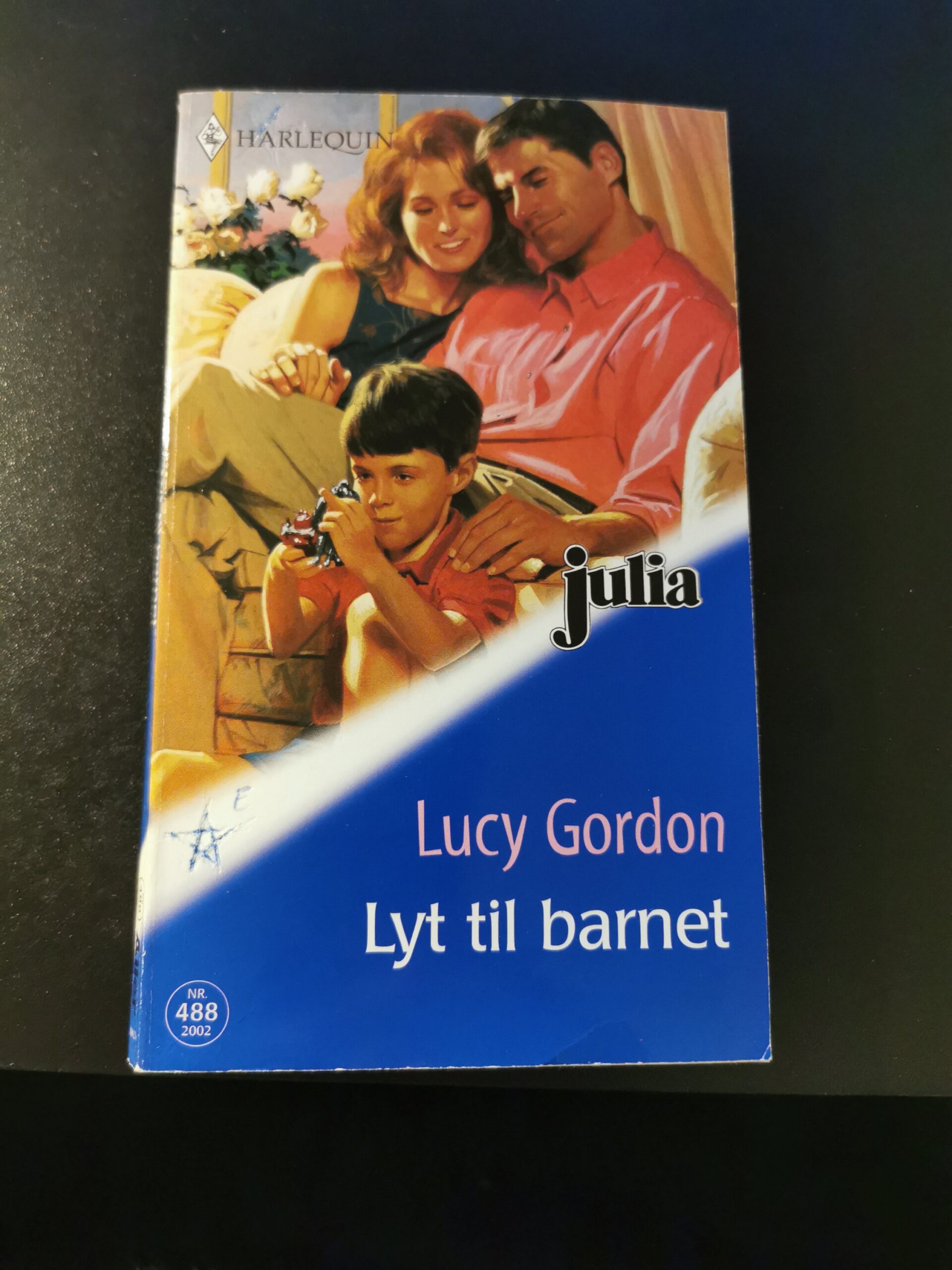 Lyt til barnet, Lucy Gordon, Julia, Harlequin, Nr. 488/2002