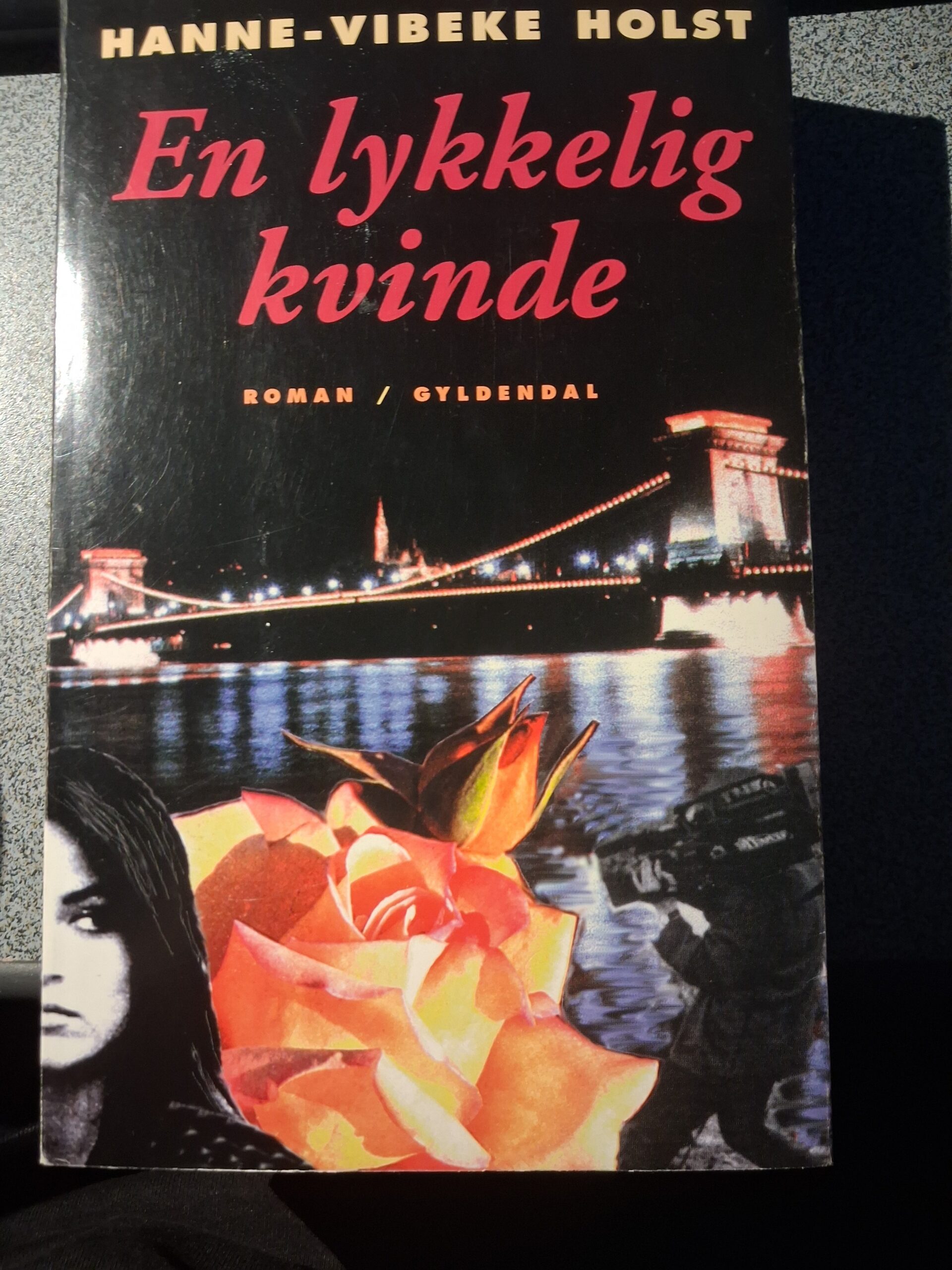 En lykkelig kvinde - Hanne-vubeke holst