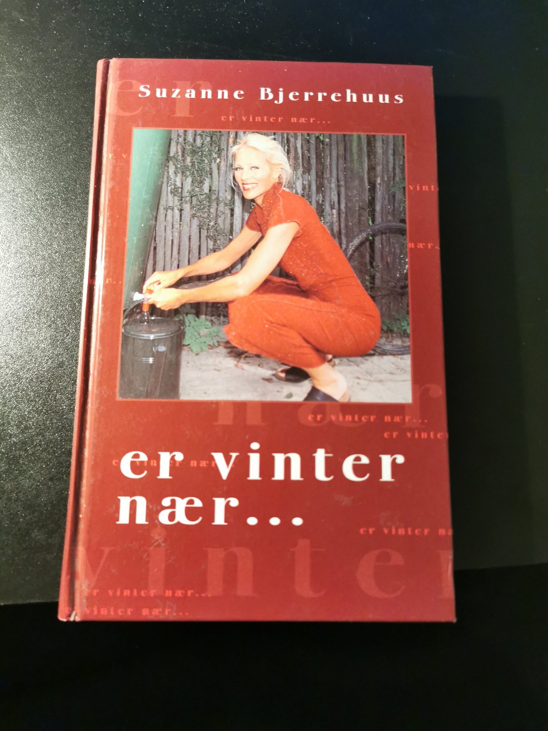 Er vinter nær, Suzanne Bjerrehus