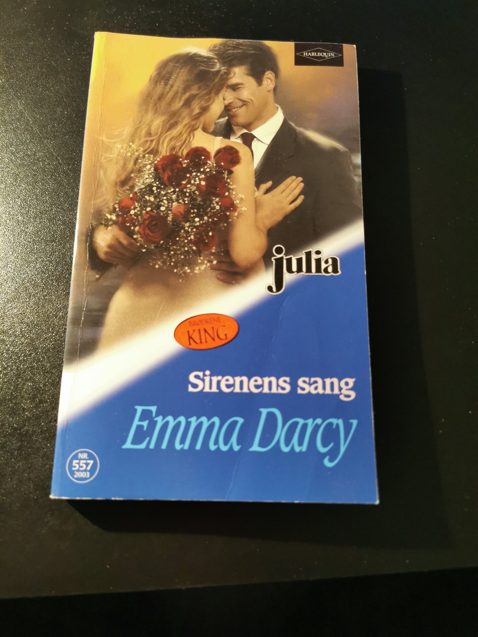 Emma Darcy, Sirenens sang, Julia, Nr. 557/2003