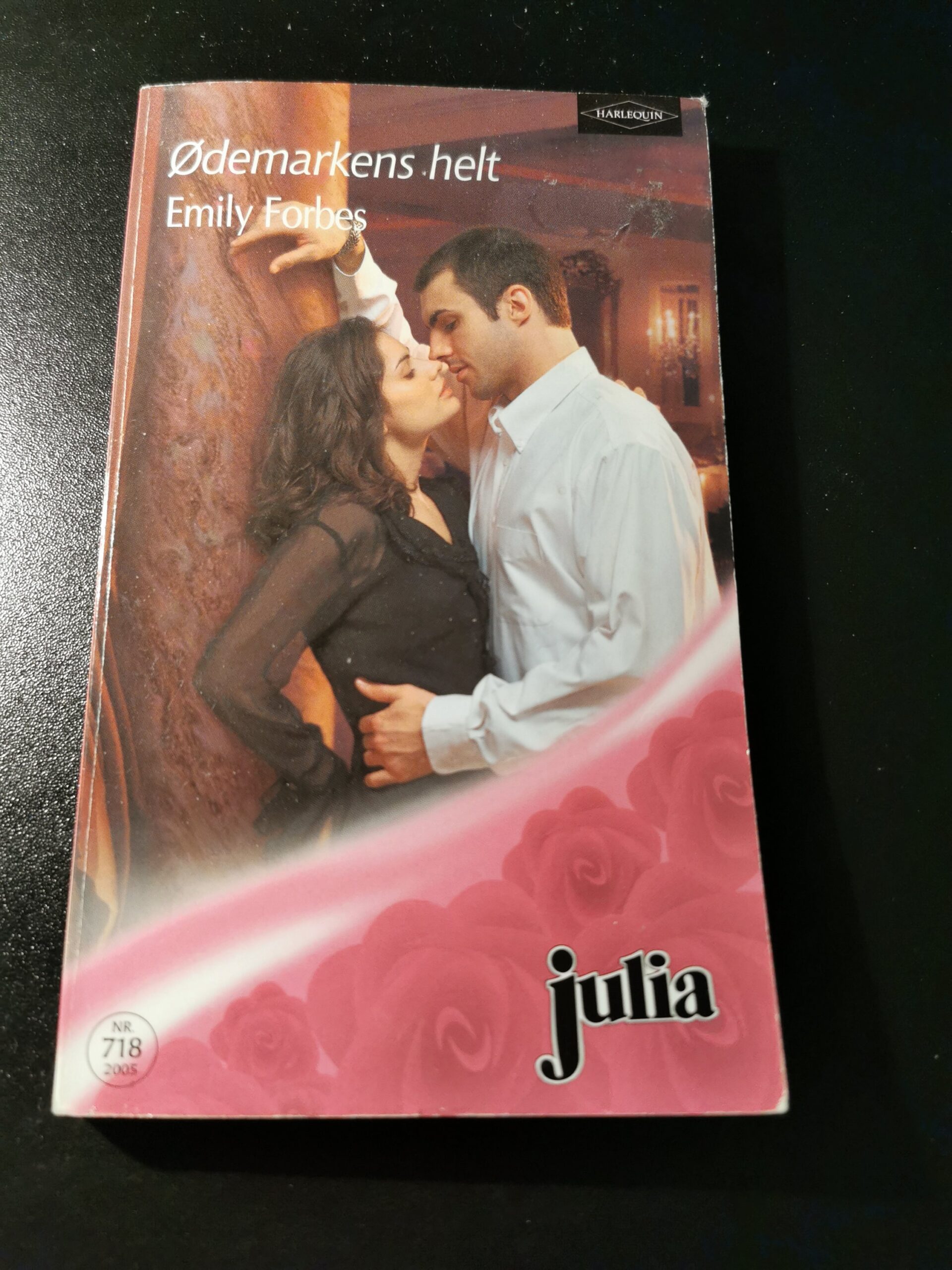Ødemarkens helt, Emily Forbes, Julia, Harlequin, Nr 718/2005