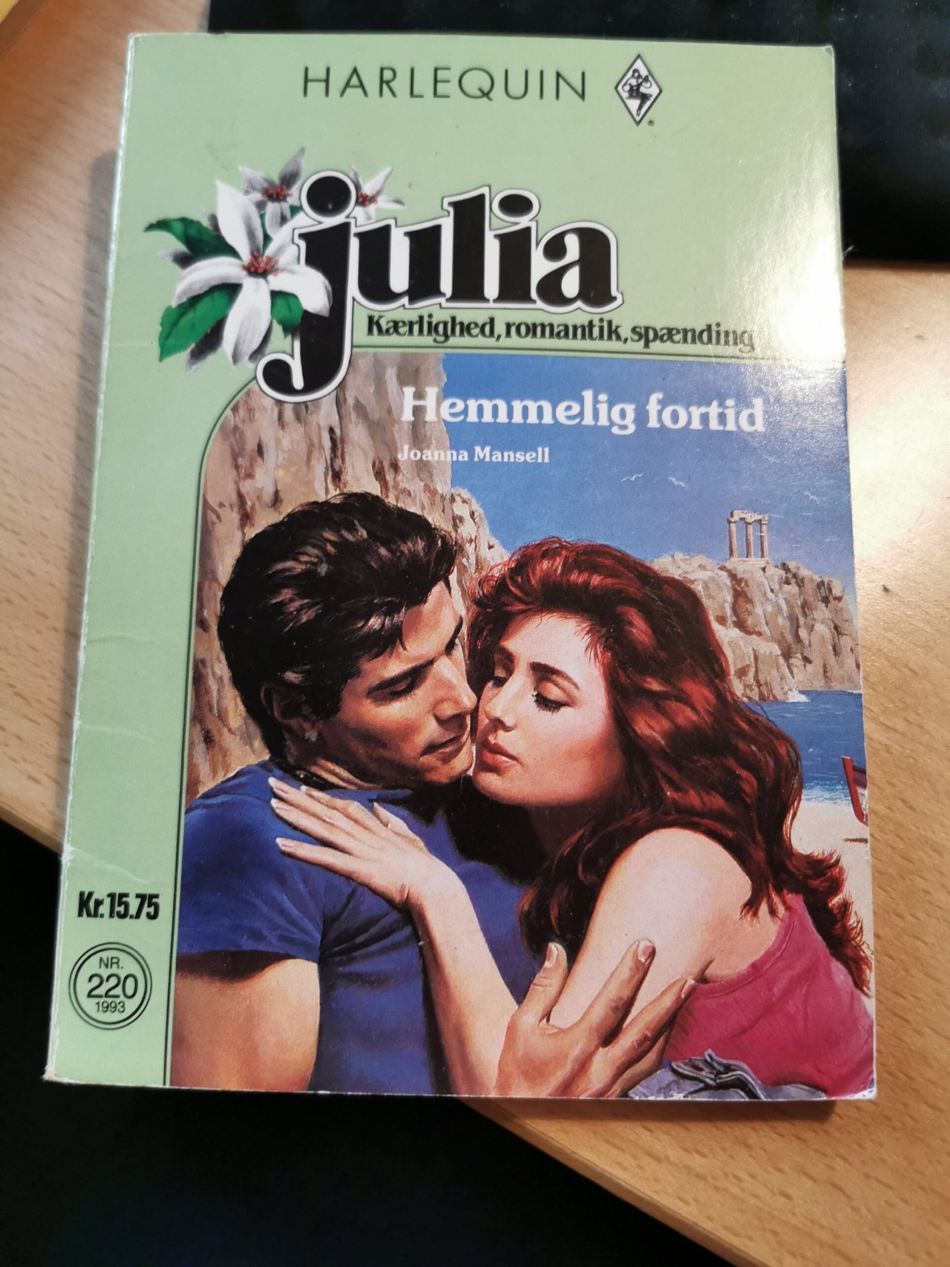 Hemmelig fortid, Joanna Mansell, Julia, Nr. 220/1993