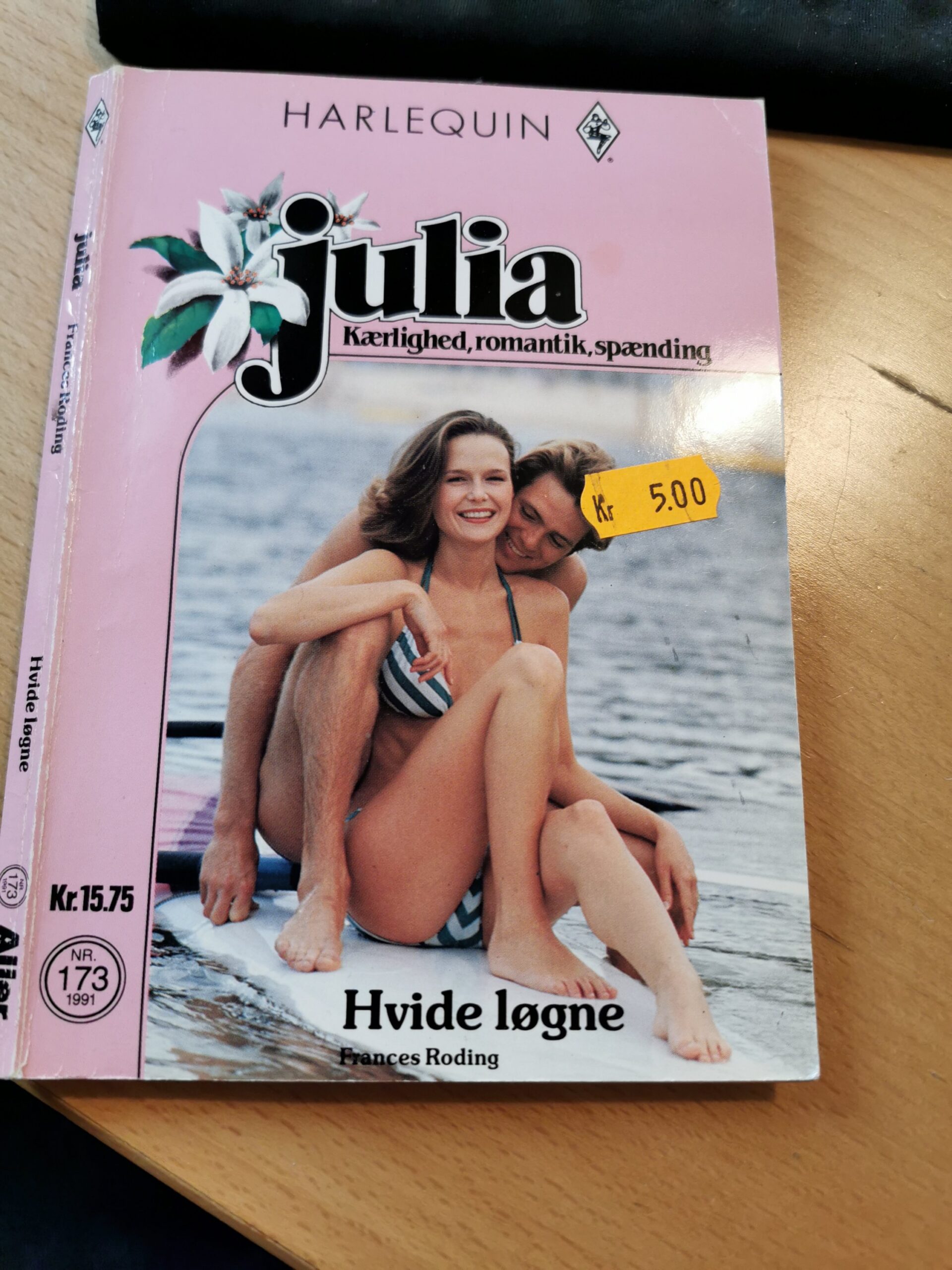 Hvide løgne, Frances Roding, Julia, Nr. 173/1991