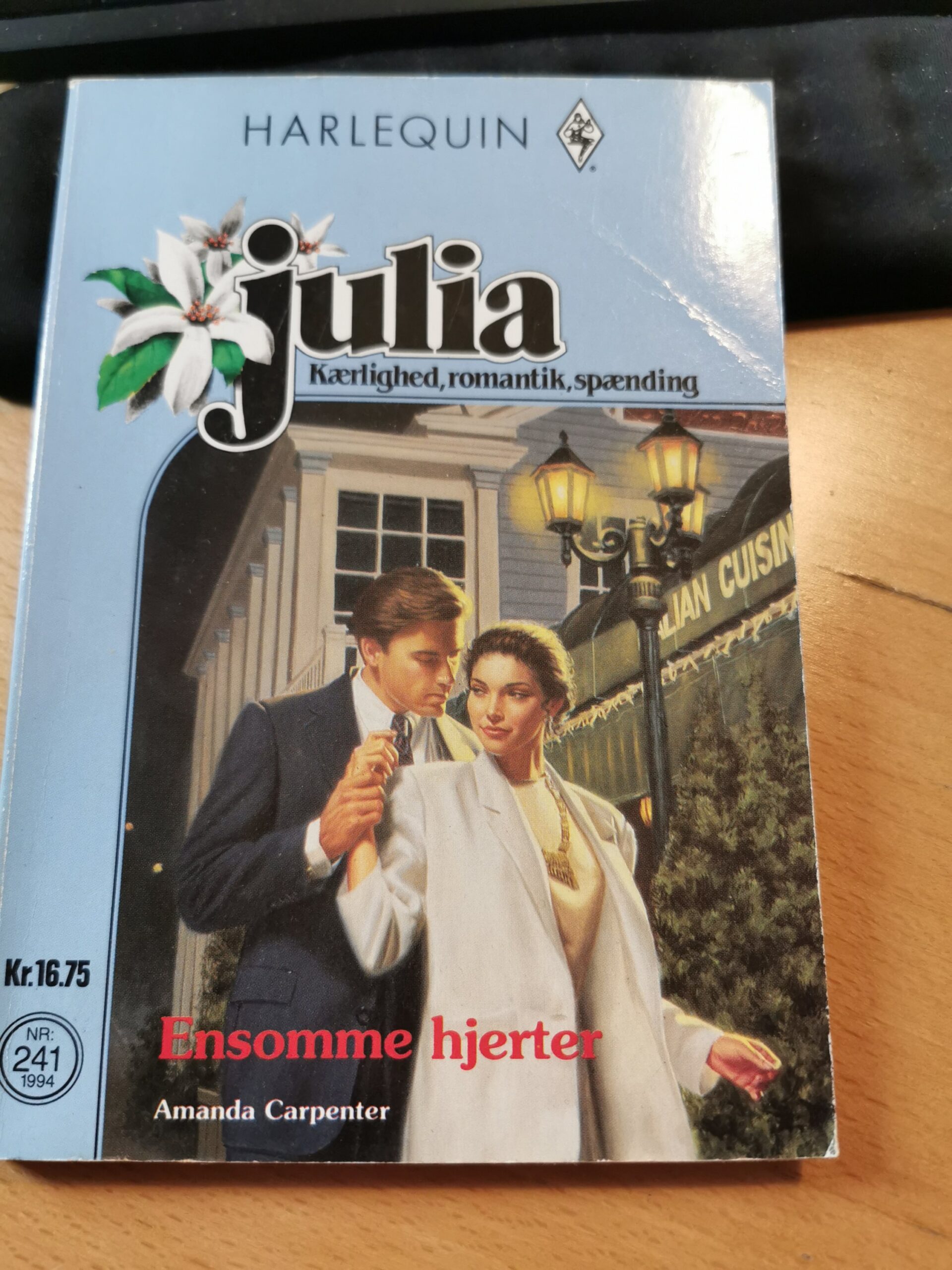 Ensomme hjerter, Amanda Carpender, Julia, Nr. 241/1994