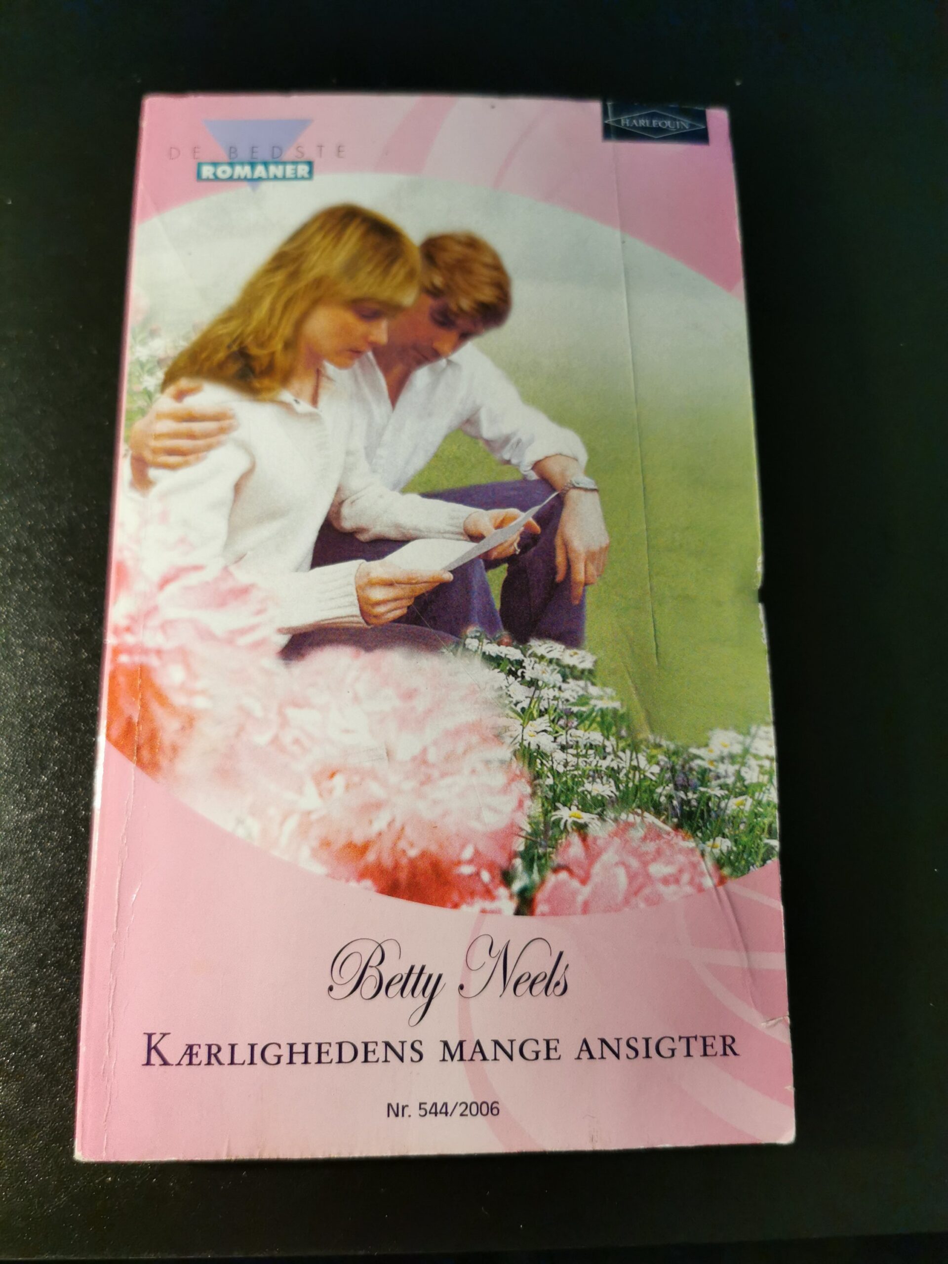 Kørlighedens mange ansigter. Betty Neels, De bedste romaner, HARLEQUIN, Nr. 544/2006