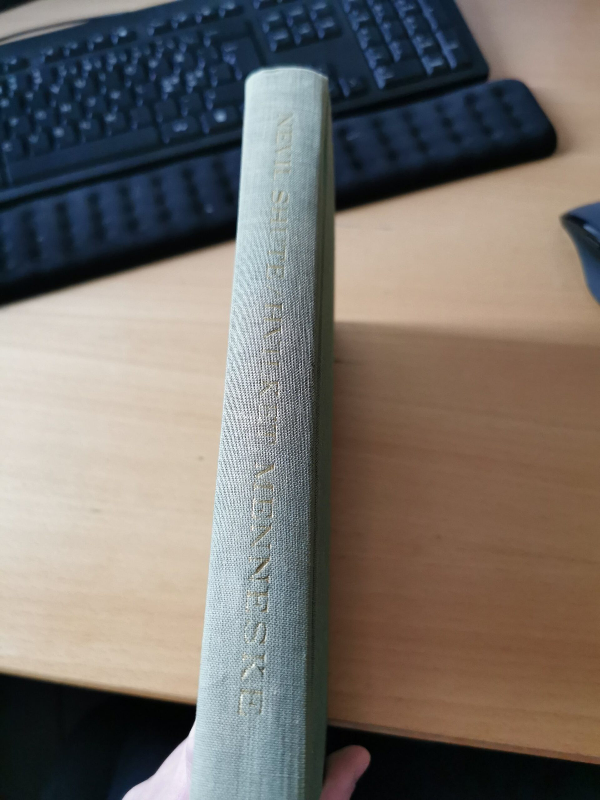 Hvilket Menneske, Nevil Shute - Billede 2