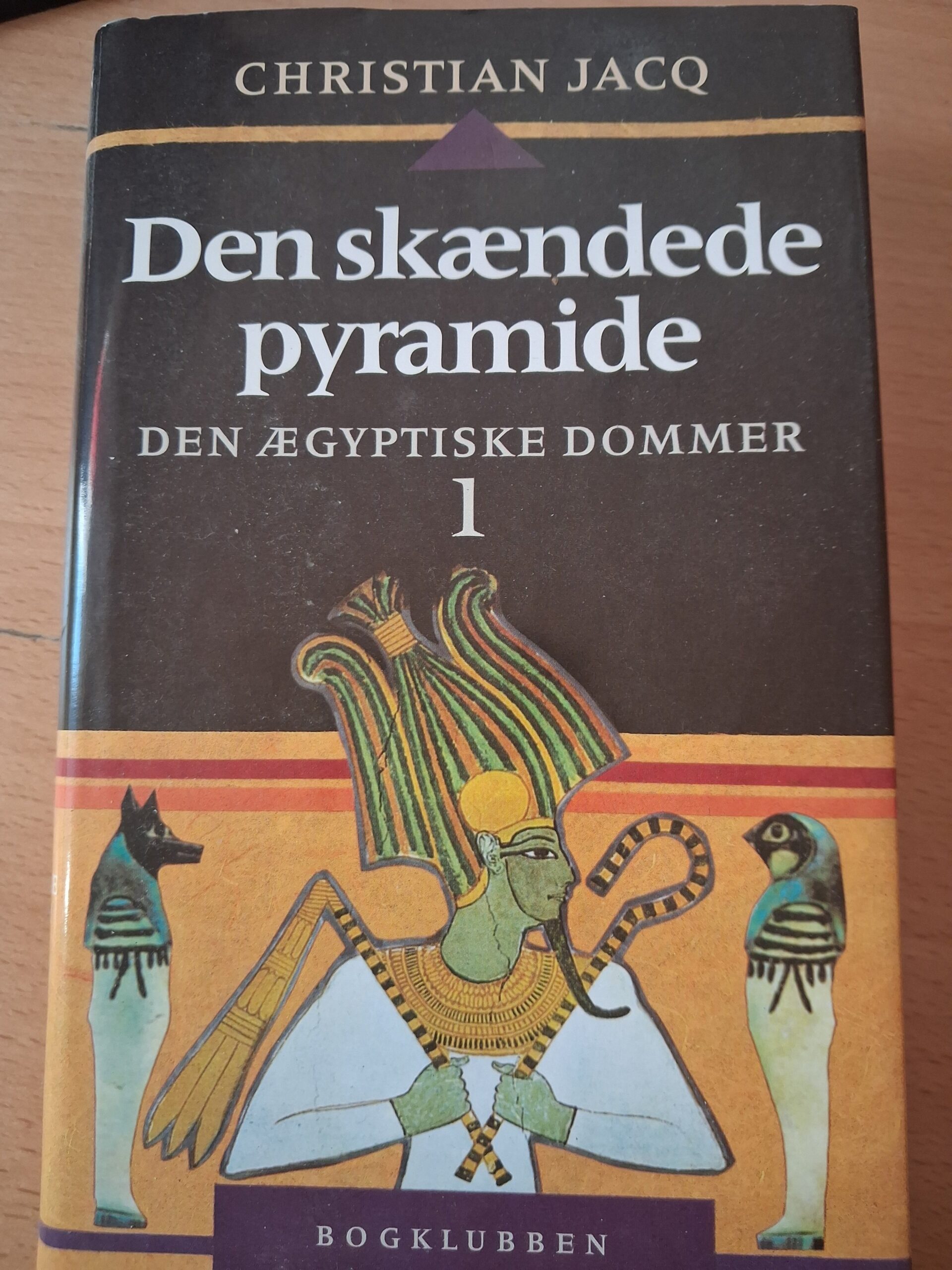 Den skænkede pyramide - Christian Jacq