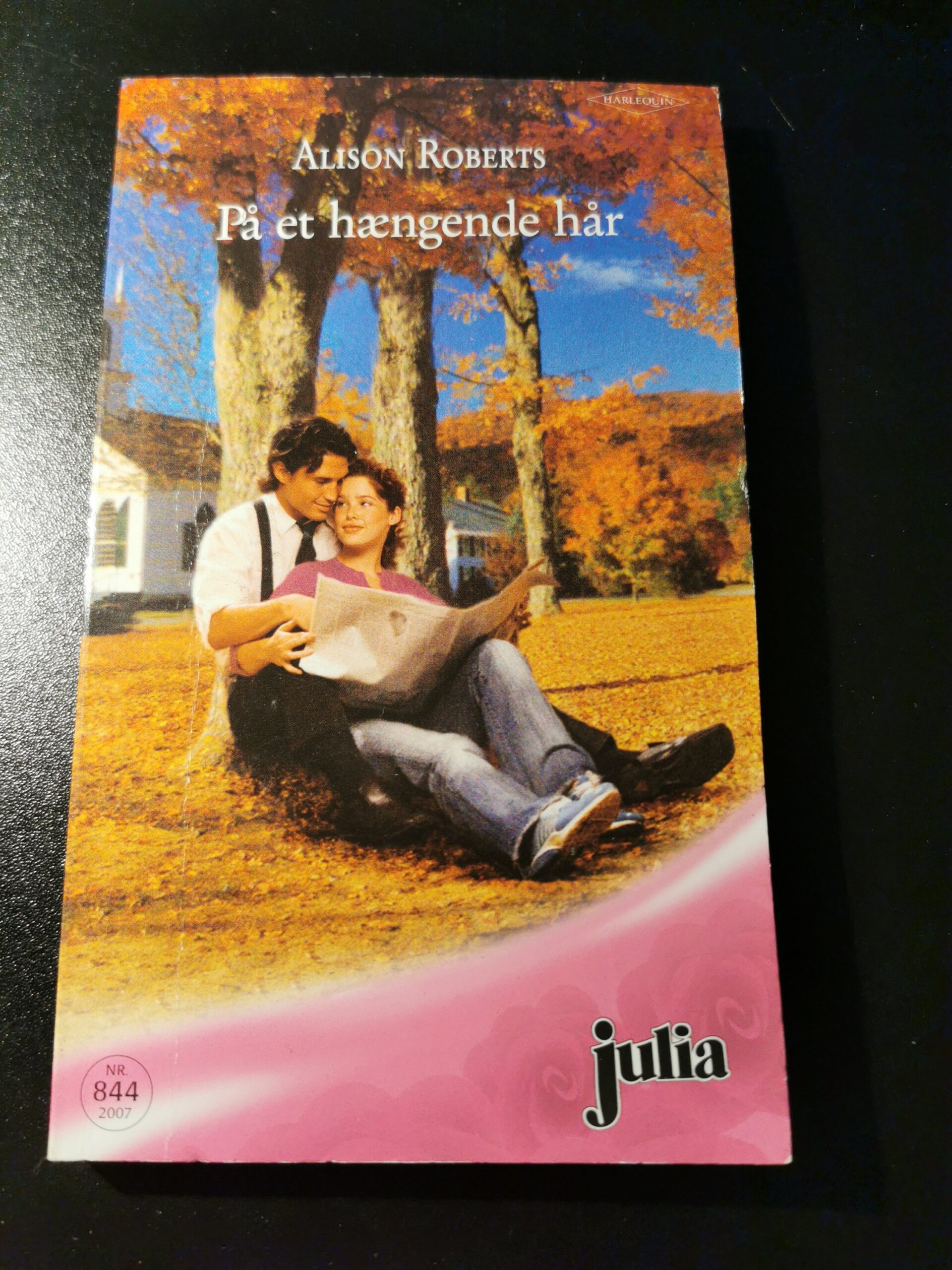 På et hængende hår, Alison Roberts, Julia, Harlequin, Nr 844/2007