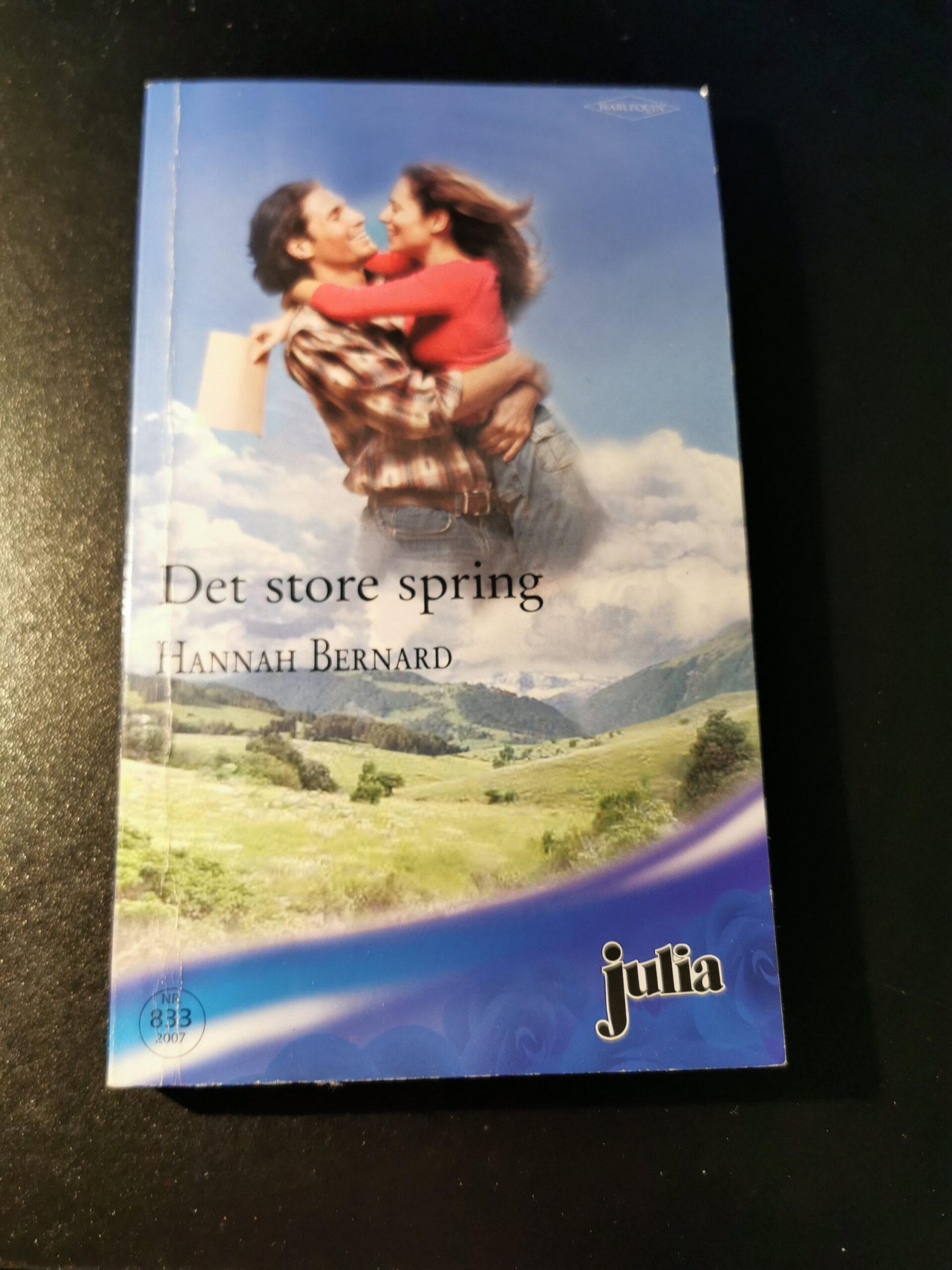 Det store spring, Hannah Bernard, Julia, Harlequin, Nr 833/2007