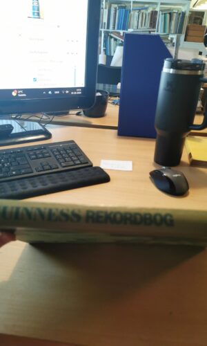Guinness Rekordbog, Forlaget Komma