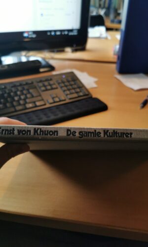 De gamle kulturer, Ernst von Khuon