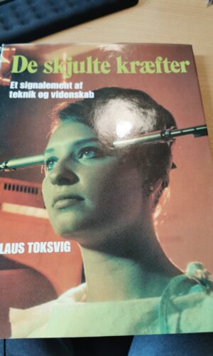 De skjulte kræfter, Claus Toksvig