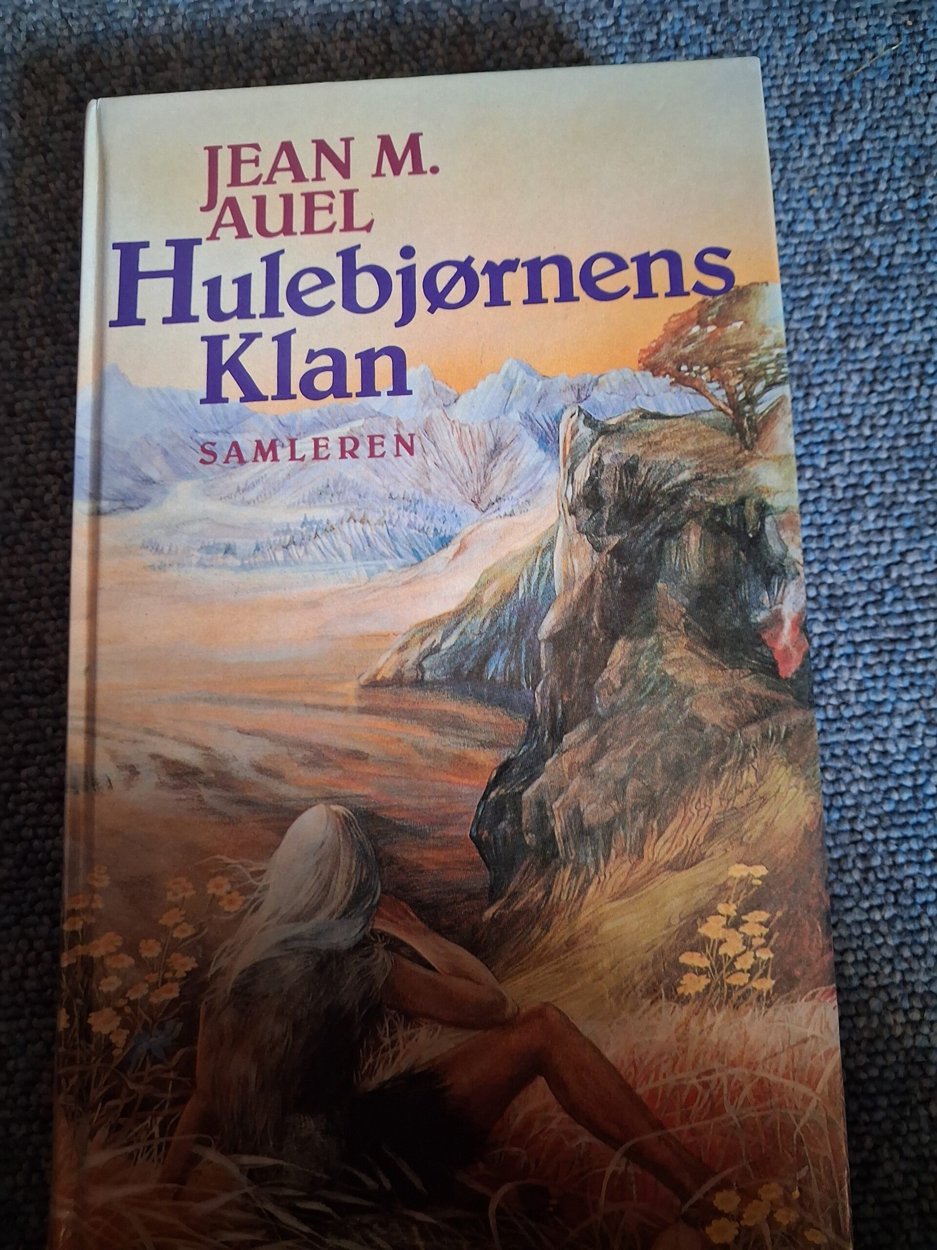 Hulebjørnens Klan - Jean Auel