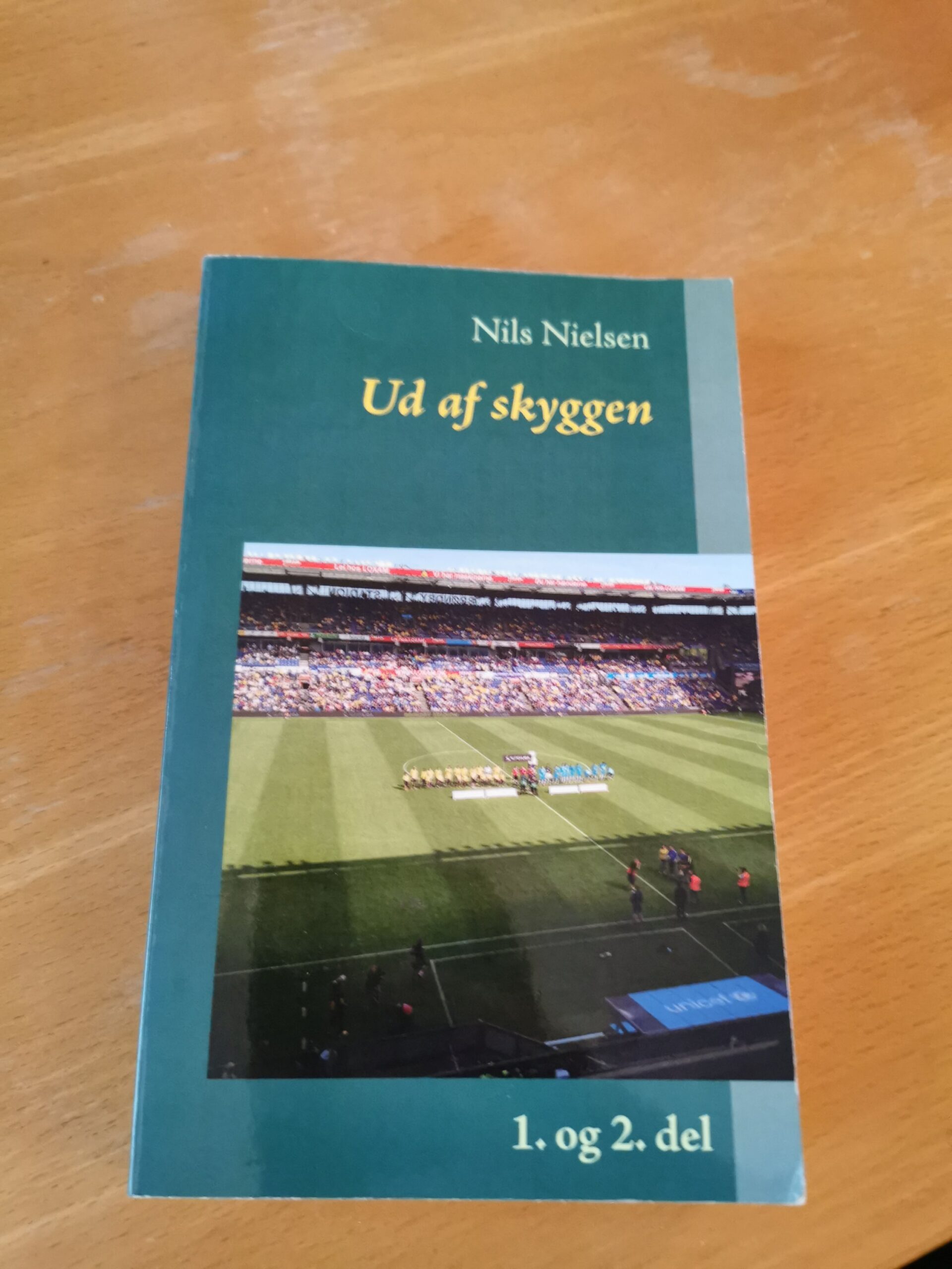 Ud af skyggen - Nils Nielsen