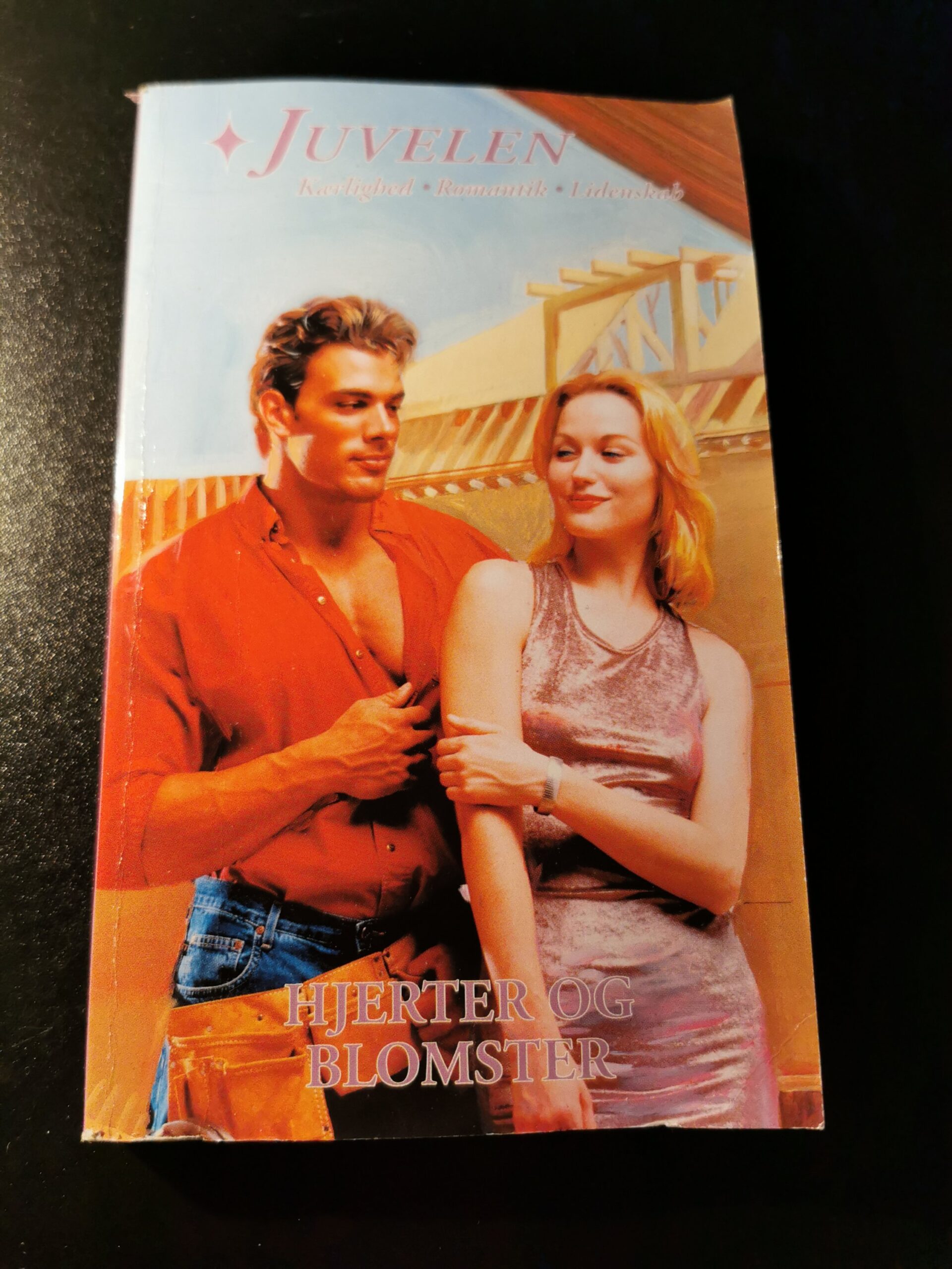 Juvelen, Hjerter og blomster, Carole Rose, Egmont Tempo A/S, Nr, 59
