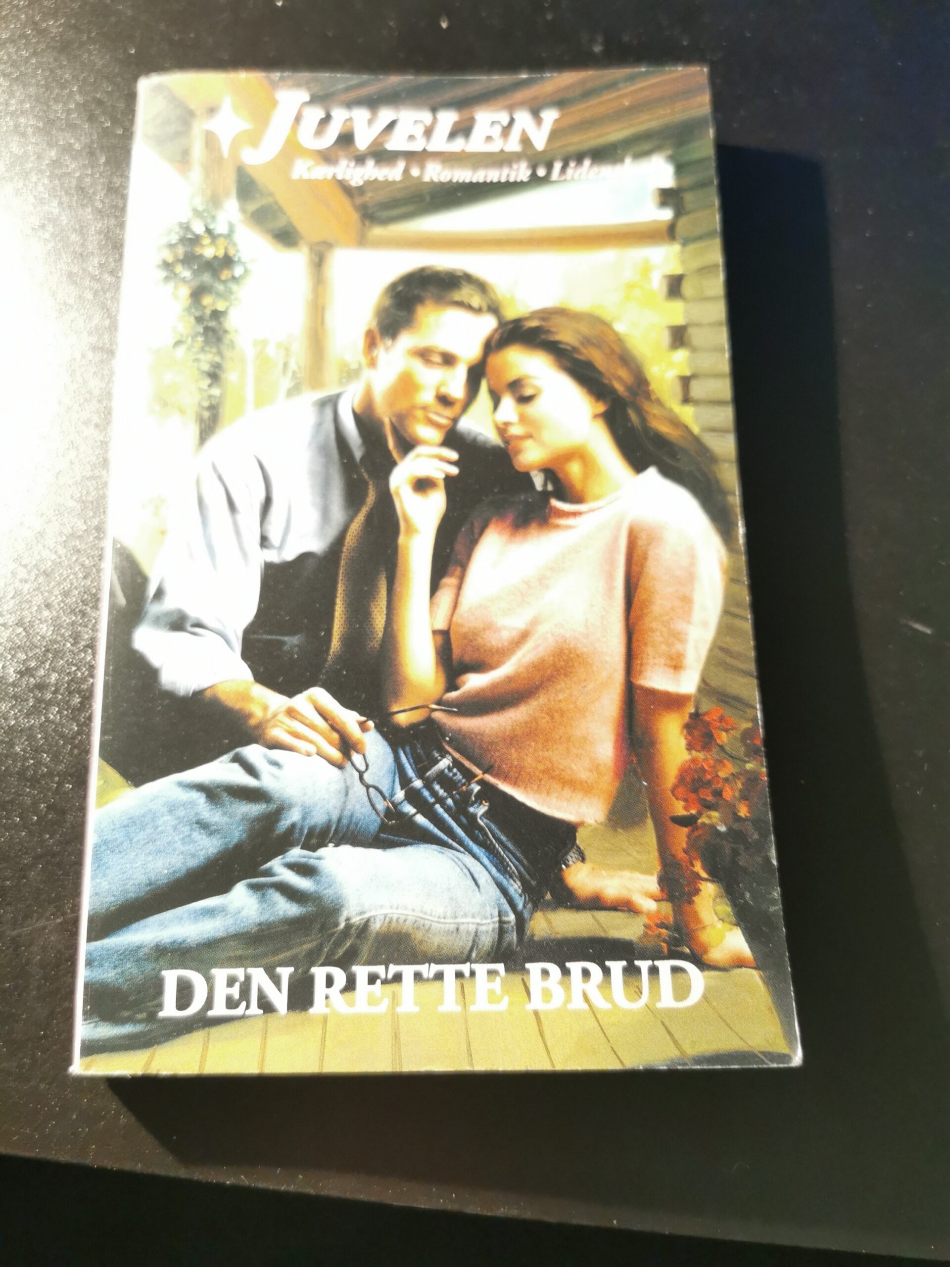 Juvelen, Den rette brud, Karen Kelly, Egmont Tempo A/S, Nr, 43