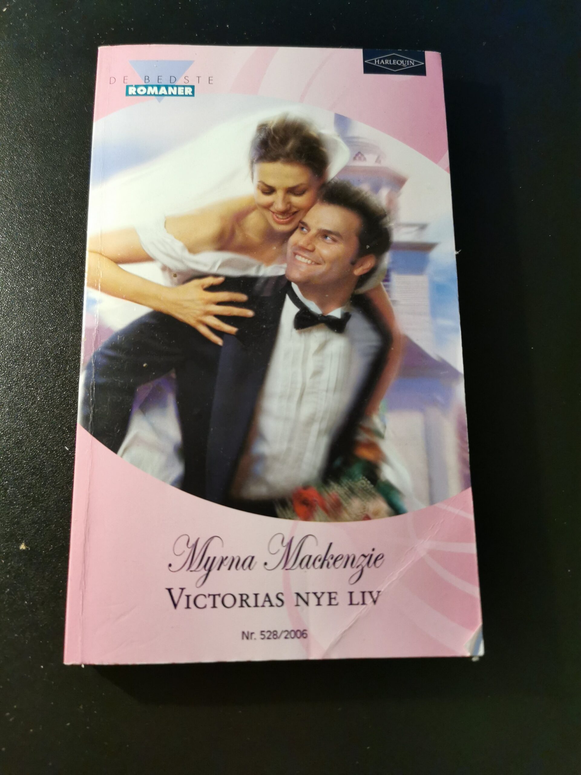 Victorias nye liv, Myrna Mackinzie, De bedste romaner, Harlequin, Nr. 528/2006