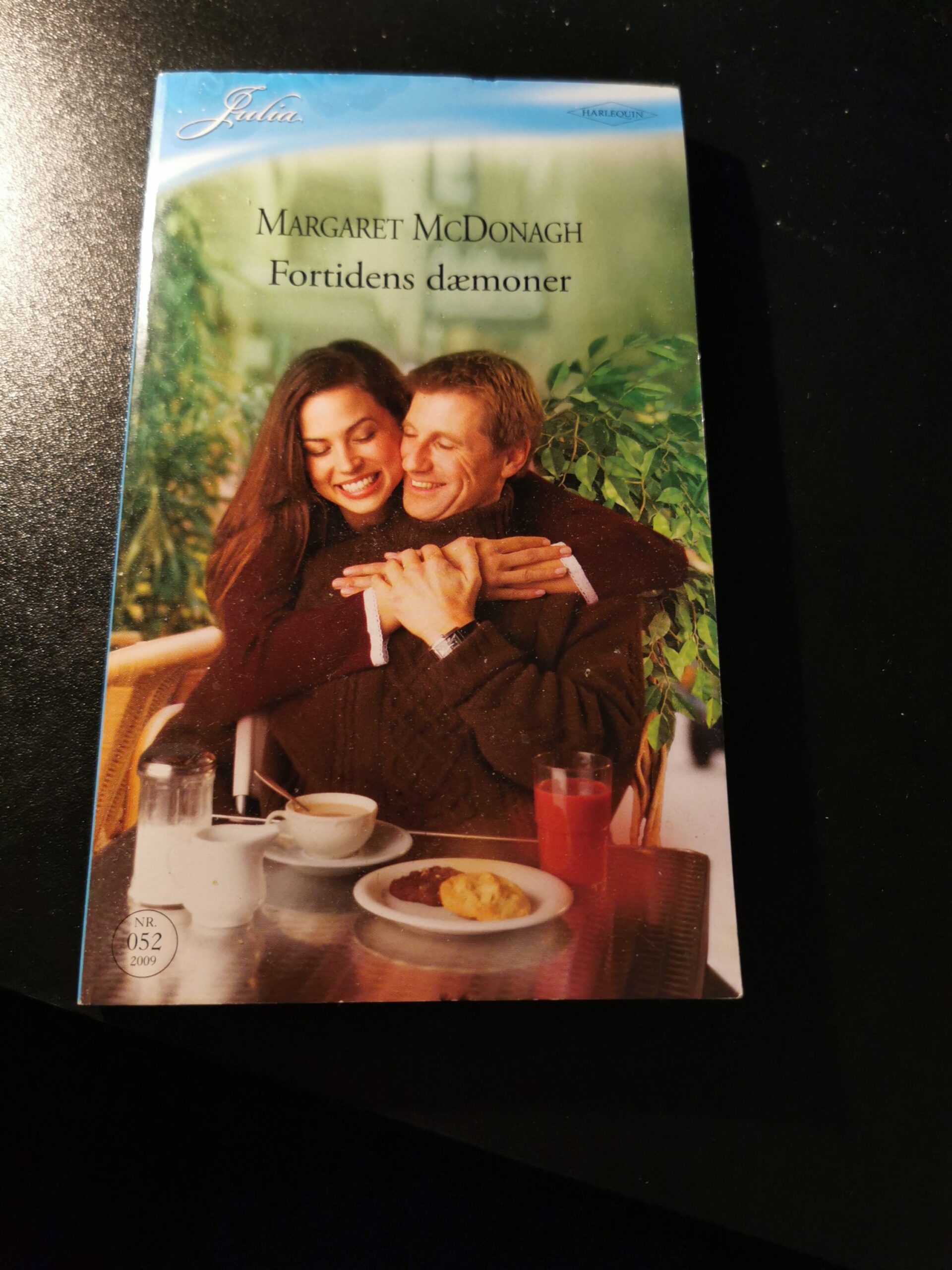 Fortidens dæmoner, Margaret McDonagh, Julia, Harlequin, Nr. 052/2009